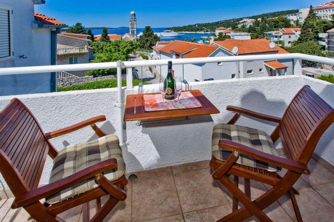 Apartments Jacky Hvar Town Exteriör bild