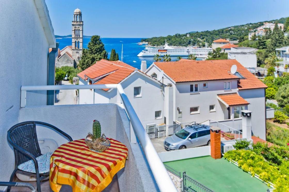 Apartments Jacky Hvar Town Exteriör bild